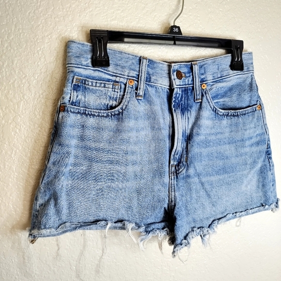 Madewell The Perfect Jean Shorts Bergman Light Wash Distressed Hem Sz 27 - Picture 2 of 8